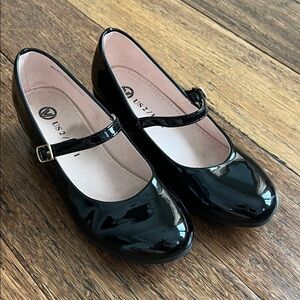 Black Patent Leather Kids Mary Jane Shoes